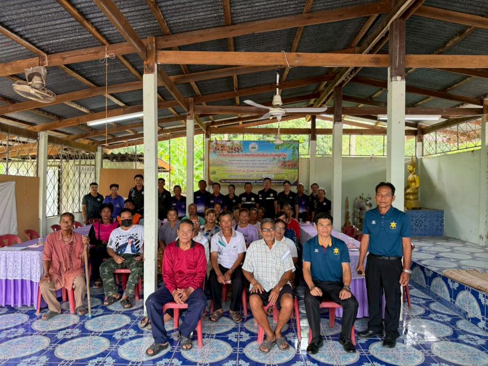 เข้าร่วมประชุมประชาคมท้องถิ่นในระดับหมู่บ้านฯ   ณ ศาลาประชาคม หมู่ที่ 7 บ้านสวนสวรรค์